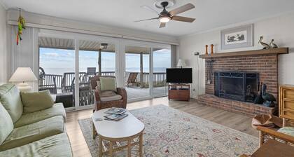 Bryant Cottage 6 Bedroom Home