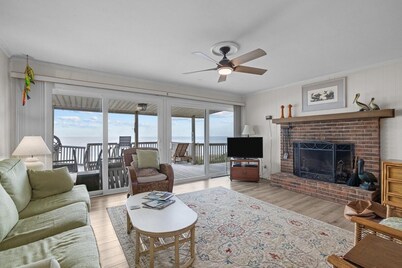 Bryant Cottage 6 Bedroom Home