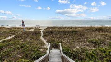 House, 6 Bedrooms | Pantai