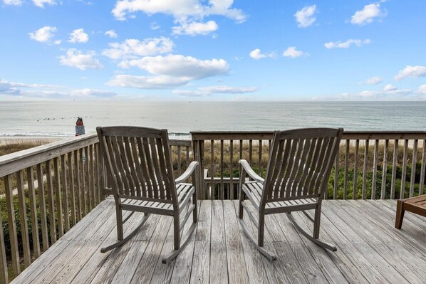 Property grounds - Bryant Cottage 6 Bedroom Home (Atlantic Beach)