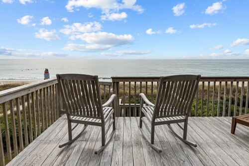 Bryant Cottage 6 Bedroom Home