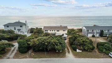 House, 6 Bedrooms | Exterior