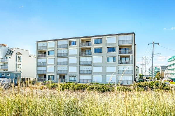 Condo, 2 phòng ngủ | Ngoại thất