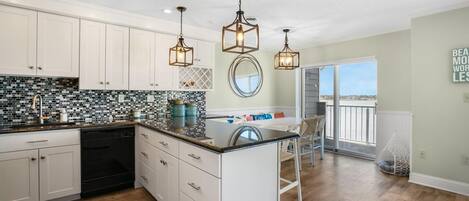 Condo, 2 Bedrooms | Private kitchen