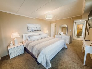 Condo, 3 phòng ngủ | 3 phòng ngủ, bàn ủi/dụng cụ ủi quần áo 