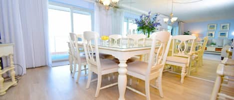 Condo, 2 habitaciones | Restaurantes