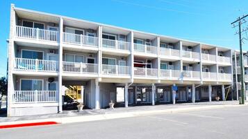 Condo, 1 Bedroom | Exterior