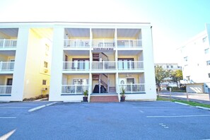Appart'hôtel, 3 chambres | Extérieur