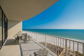 Condo, 3 habitaciones | Restaurante al aire libre