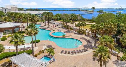 Elegant Bayfront Condo | Massive Pool and Hot Tub
