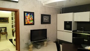 Interior - Suite 13 sea view (Gallipoli)