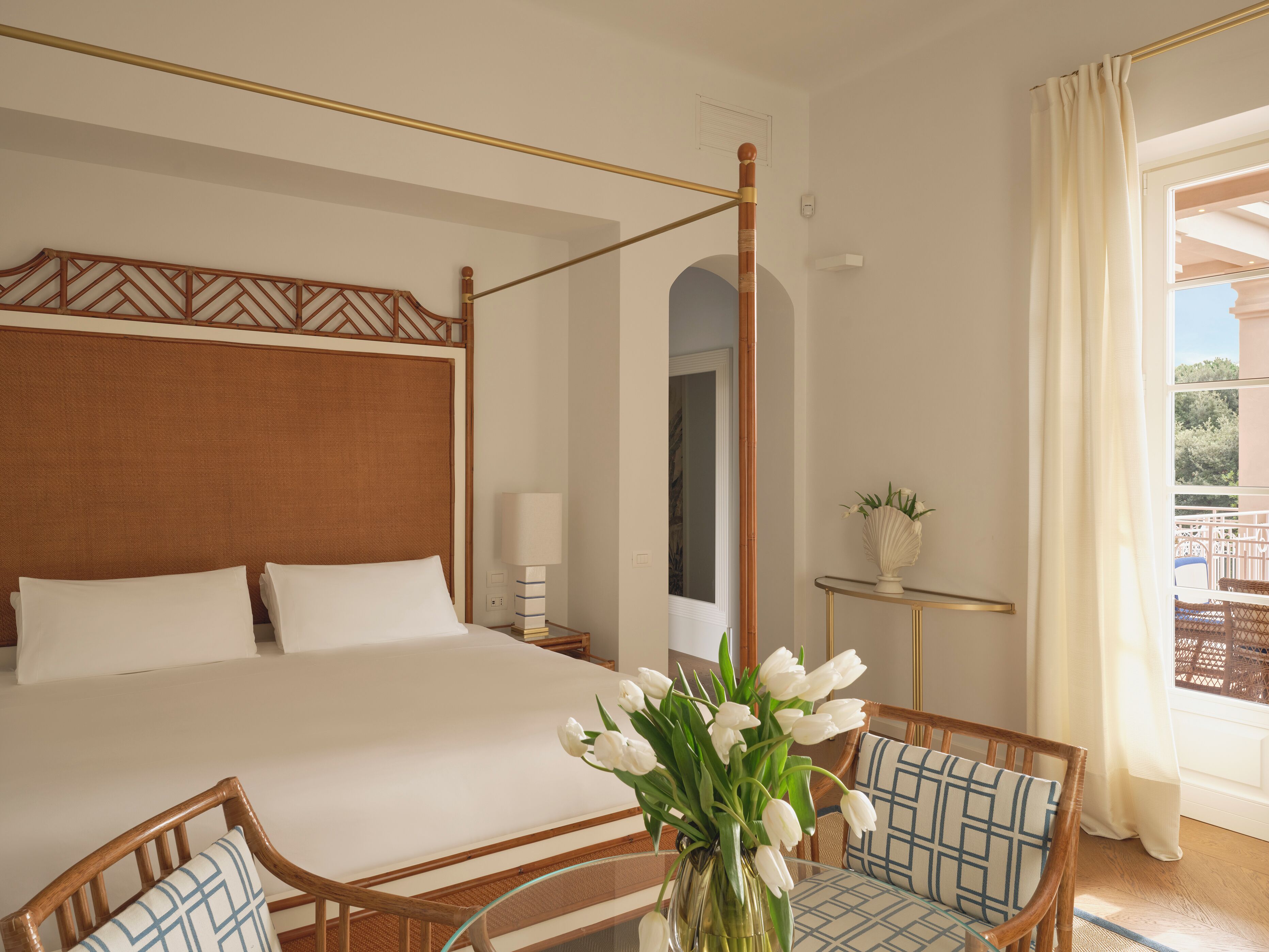 迷你吧、客房内保险箱、遮光窗帘、隔音