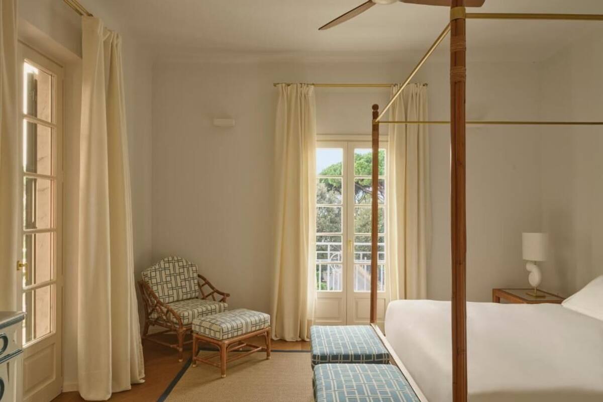 Grand Room, Garden View | Bar mini, peti besi dalam bilik, langsir/tirai gelap terus, kalis bunyi