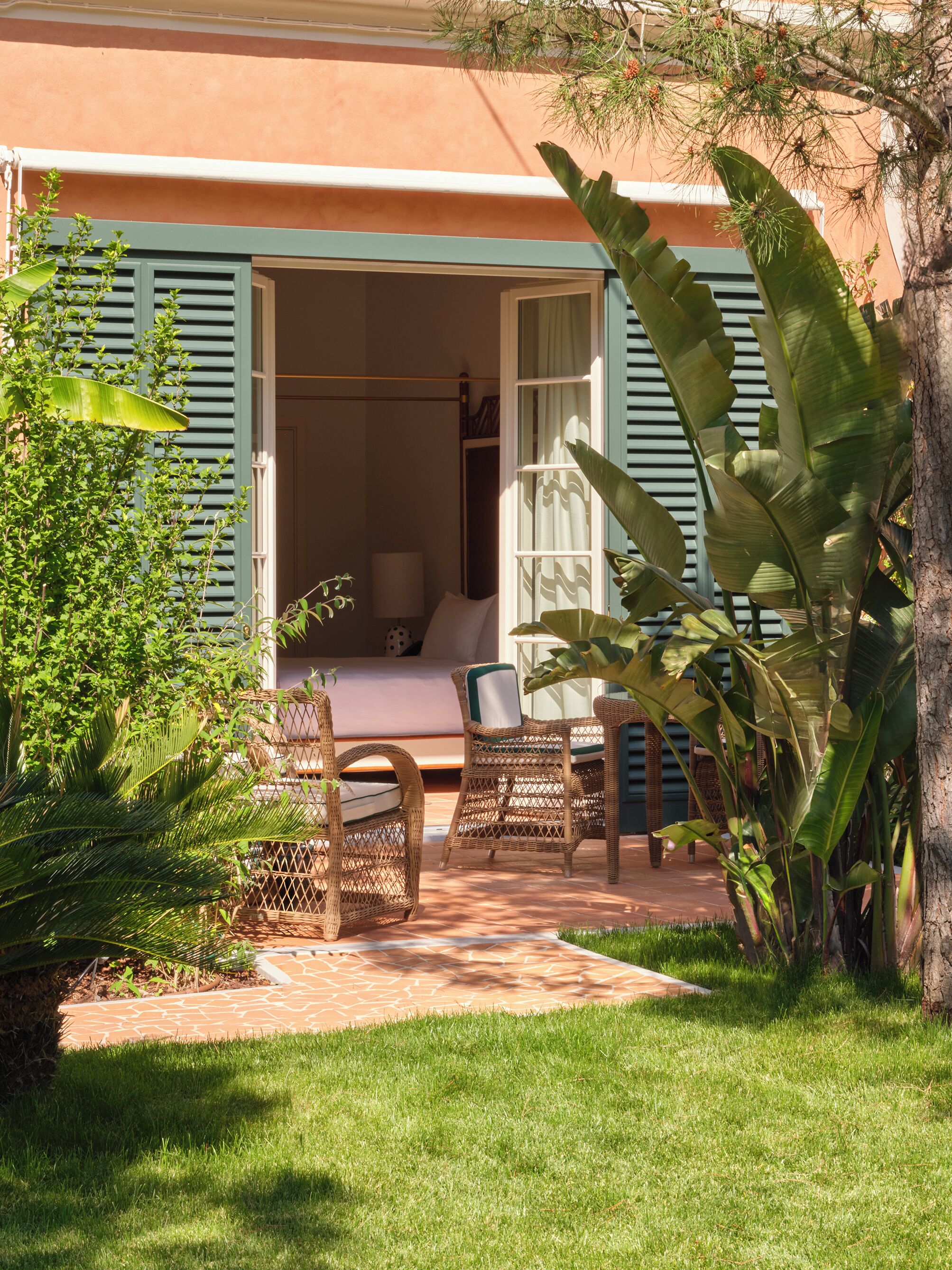 迷你吧、客房内保险箱、遮光窗帘、隔音