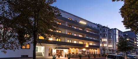 Fachada de la propiedad