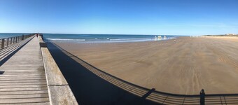 L'Entre Vagues (100m from the beach)