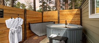 Shoreline Village Cabin 5