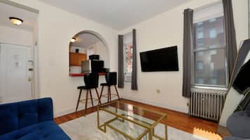 Apartment | 2 bedrooms, Internet