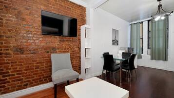 Apartment | 2 bedrooms, Internet