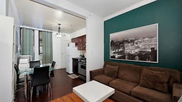 2 bedrooms