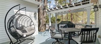 Eagle's Nest - Village of Pinehurst Home with Pool Table and Poker Table