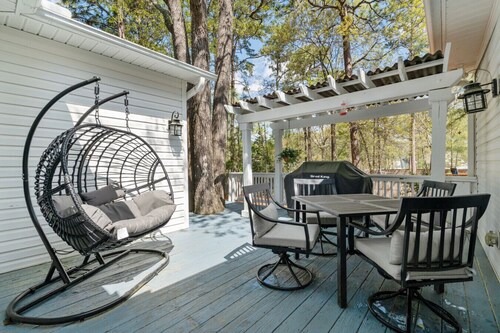 Eagle`s Nest - Village of Pinehurst Home with Pool Table and Poker Table