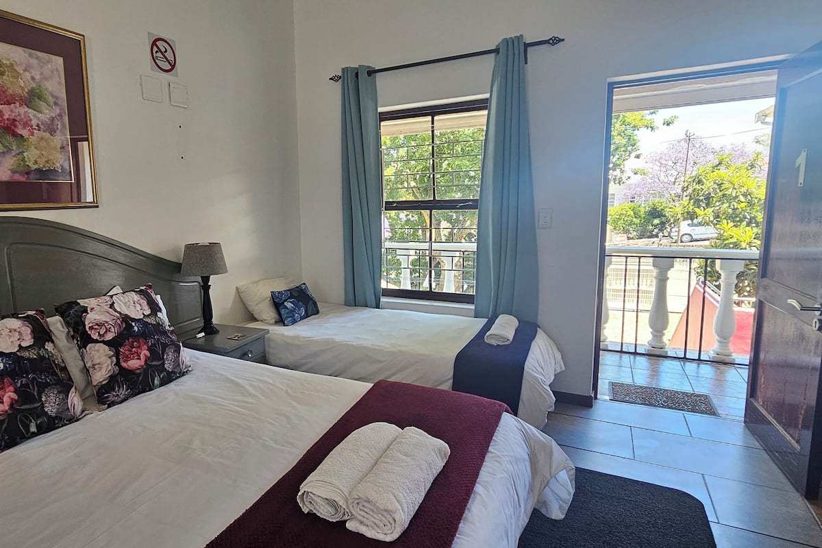 Comfort Double or Twin Room, Balcony