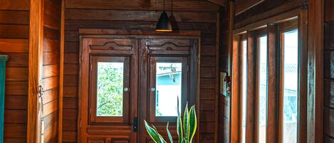 Family House, Balcony | Dining