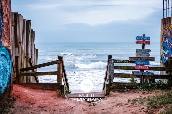 Familie huis, balkon | Uitzicht op strand/zee