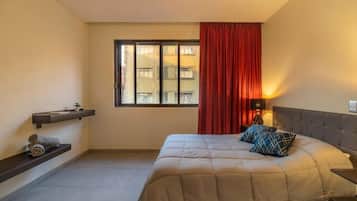 Apartment, 3 Bedrooms | Free WiFi