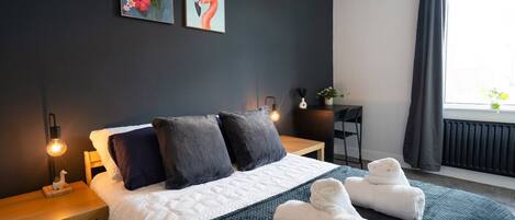 Hús | 2 svefnherbergi, skrifborð