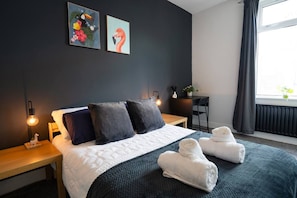 獨棟房屋 | 2 間臥室、書桌