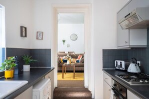 อพาร์ทเมนท์ | 3 ห้องนอน, โต๊ะทำงาน, อินเทอร์เน็ตความเร็วสูง