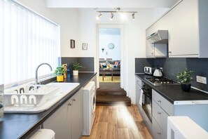 Apartamento | 3 dormitorios, escritorio, Internet