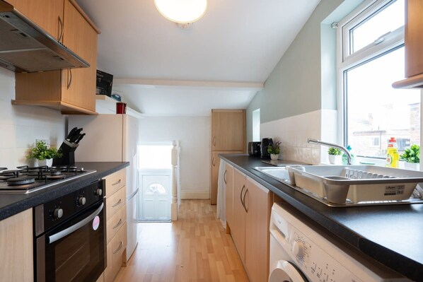 Appartement | 4 chambres, bureau, Internet