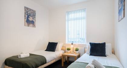 2 Bedroom Apartment-free Parking