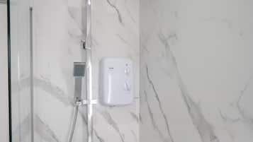 Apartment | 2 bedrooms, desk, Internet