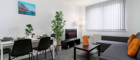 Appartement | 2 chambres, bureau, Internet