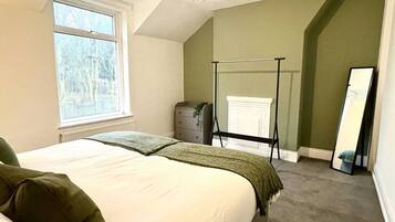 Casa | 2 habitaciones, escritorio y internet