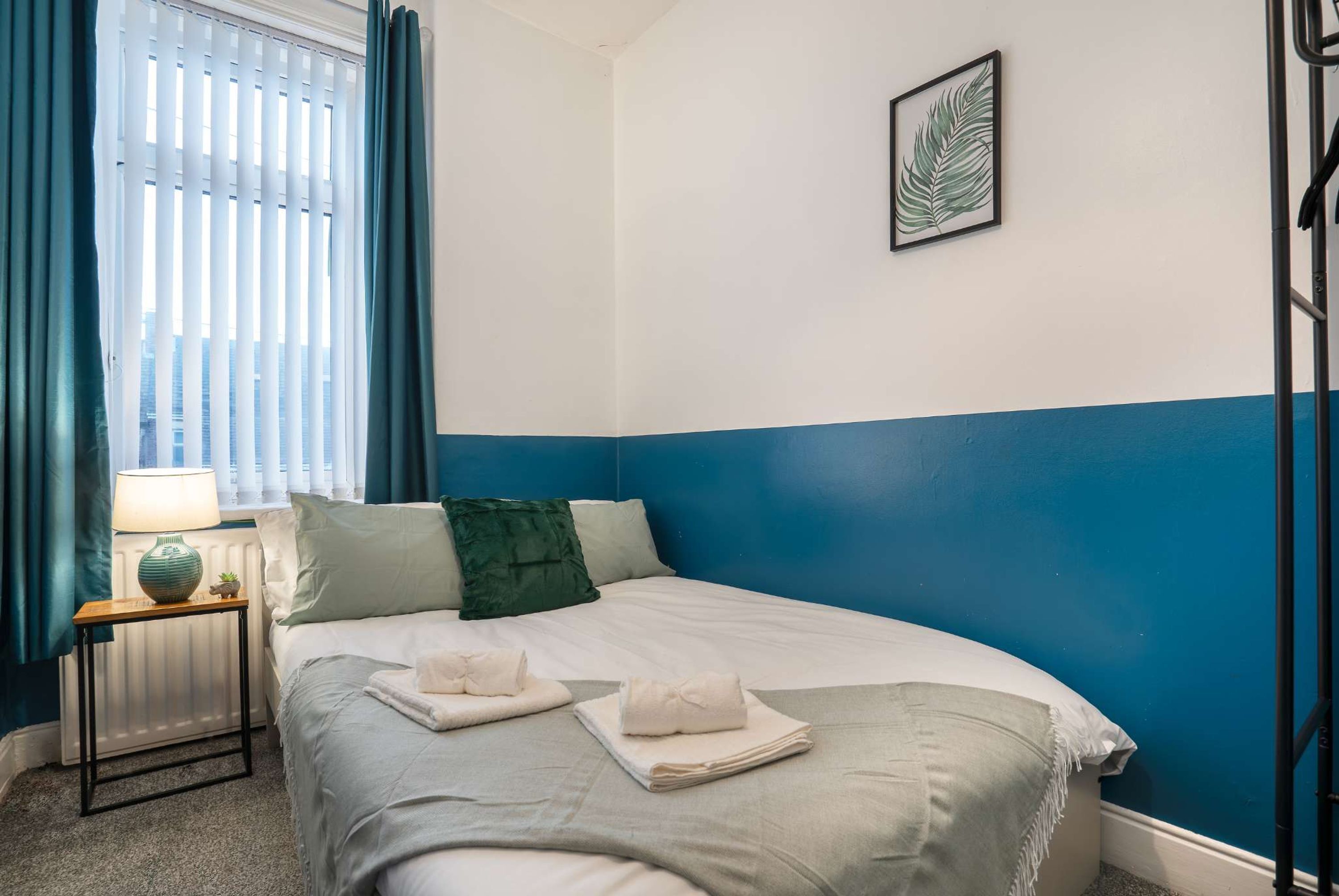 Apartment | 3 bedrooms, desk, Internet