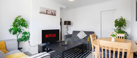 Appartement | 2 chambres, bureau, Internet