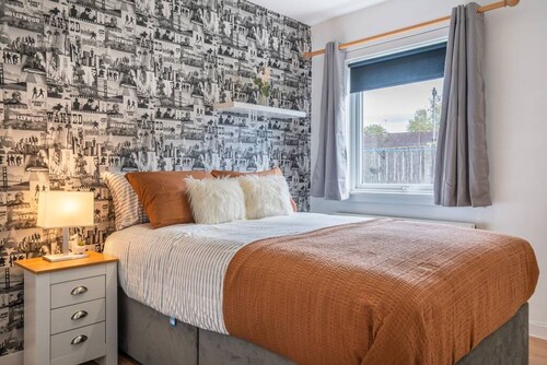 2 Bed Bungalow - Free Parking