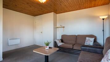 3 bedrooms, Internet