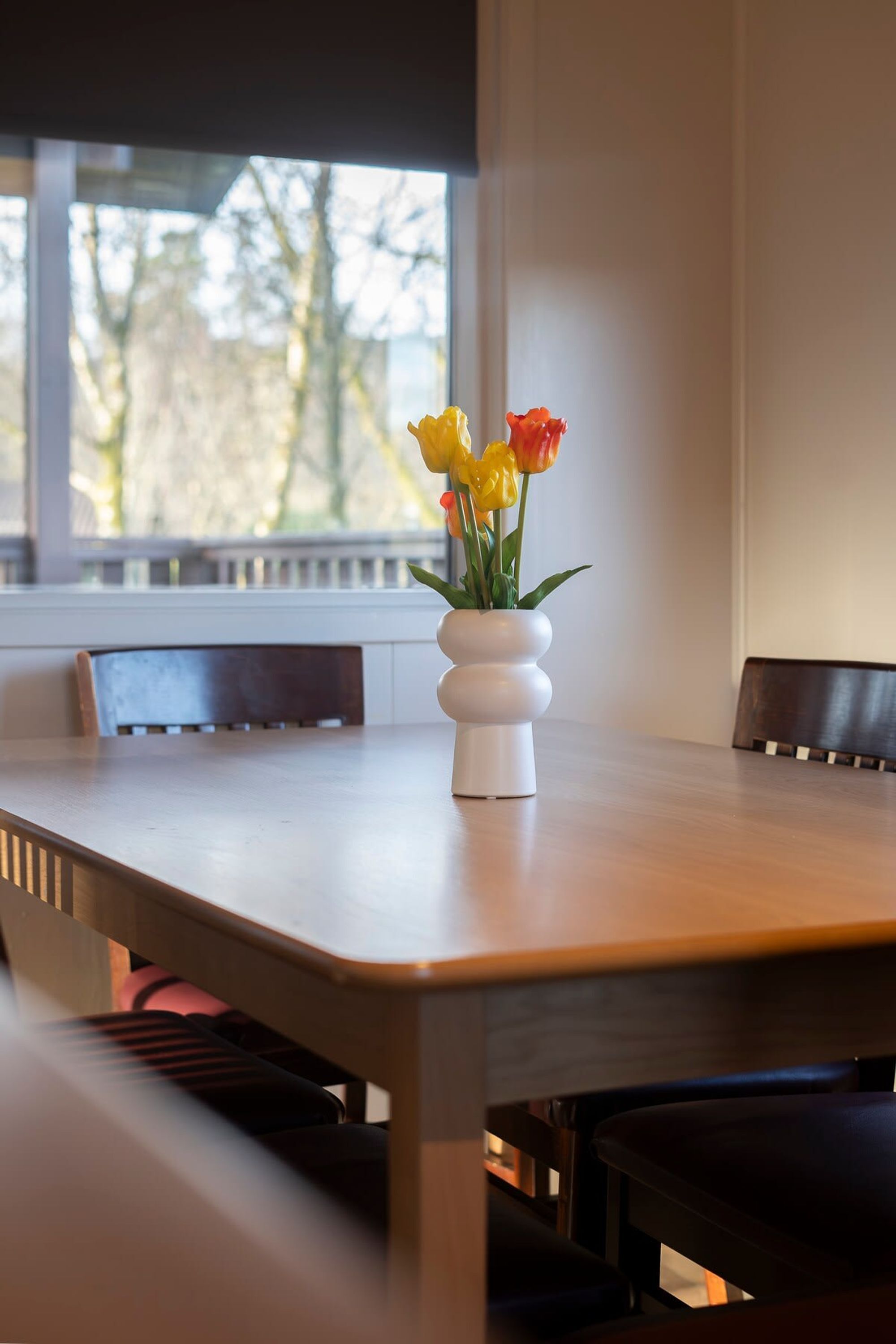 3 عدّة غرف نوم وخدمة الإنترنت