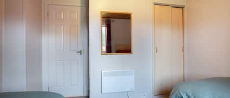 Apartemen | 3 kamar tidur dan internet