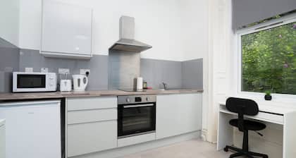 Cosy Fully Equipped Studio 3 Close to University