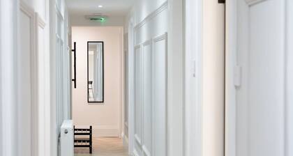 Modern 5 Bed-2 Bath Apartment