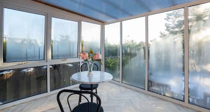 Comfy 3 Bed House - Free Parking