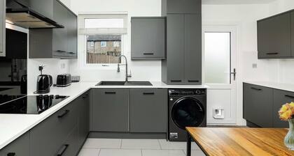 3 Bedroom House-free Parking