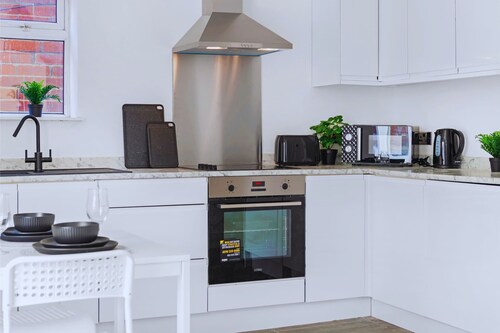 4 Bedrooms - 3 Bathrooms House